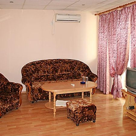 וראצה Hotel Rade 2 מראה חיצוני תמונה