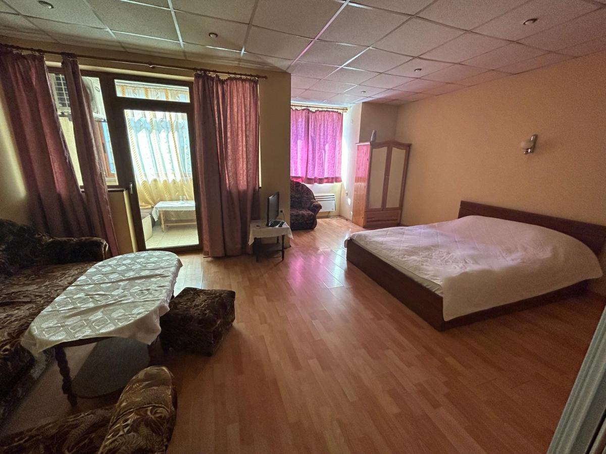 וראצה Hotel Rade 2 מראה חיצוני תמונה