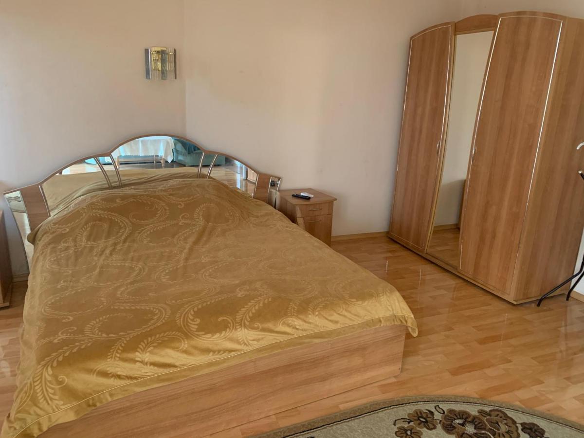 וראצה Hotel Rade 2 מראה חיצוני תמונה